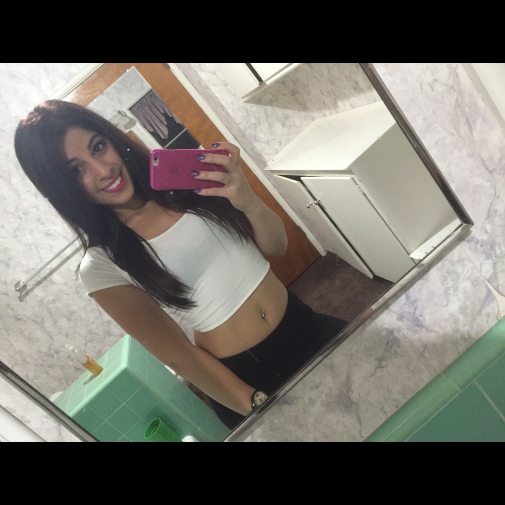 Crop top - Picture 4 of 4